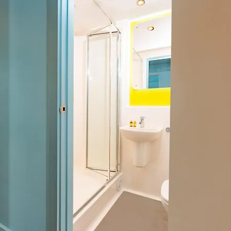 Apartment And Private Bedrooms At The Loom In